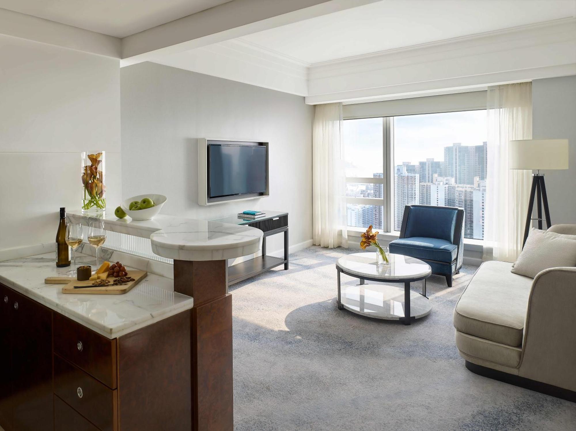 – One-Bedroom Suite Kitchen & Hotel Credit,721231831:JPEG