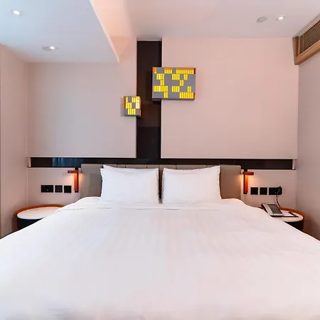 Nathan Hotel-2